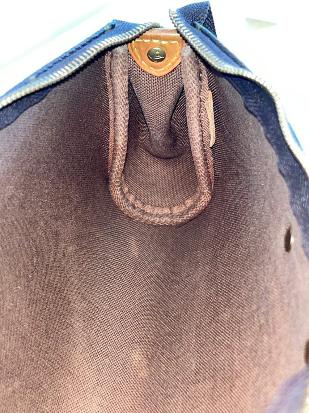 Louis Vuitton Monogram Eva Clutch - Picture 15 of 16